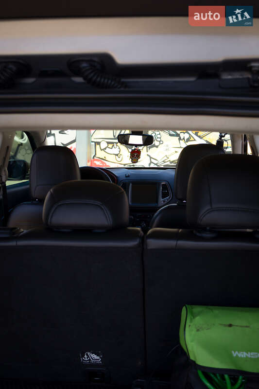 Позашляховик / Кросовер Jeep Compass 2017 в Києві