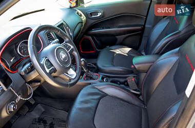 Внедорожник / Кроссовер Jeep Compass 2017 в 