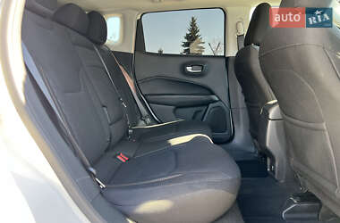 Внедорожник / Кроссовер Jeep Compass 2017 в 