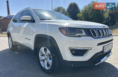 Внедорожник / Кроссовер Jeep Compass 2017 в 