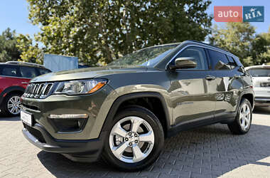 Внедорожник / Кроссовер Jeep Compass 2018 в 