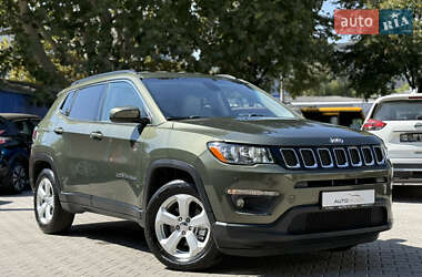 Внедорожник / Кроссовер Jeep Compass 2018 в 