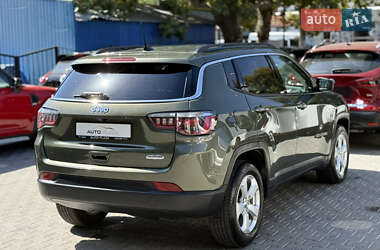 Внедорожник / Кроссовер Jeep Compass 2018 в 