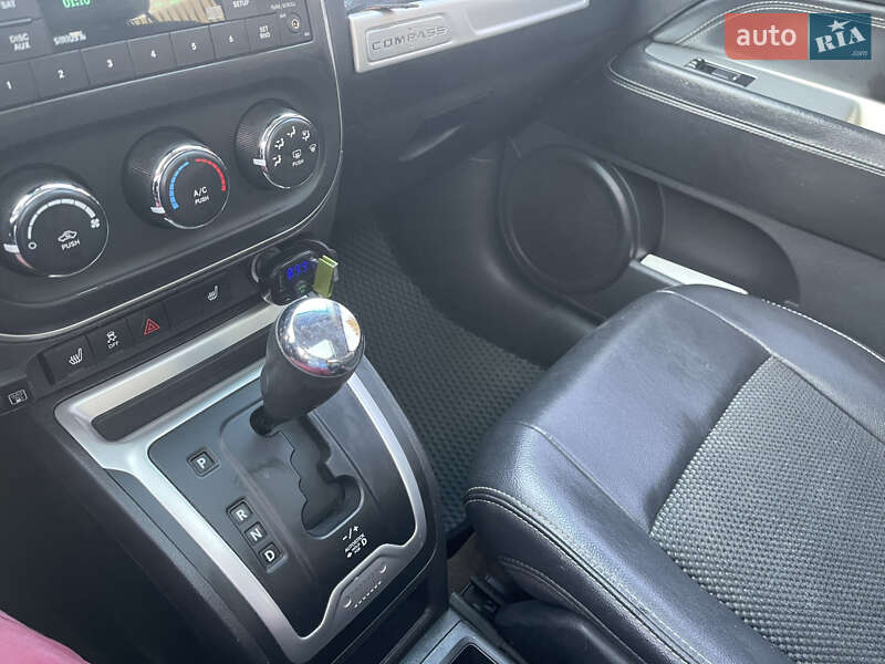 Позашляховик / Кросовер Jeep Compass 2013 в Бару фото 3 Позашляховик / Кросовер Jeep Compass 2013 в Бару