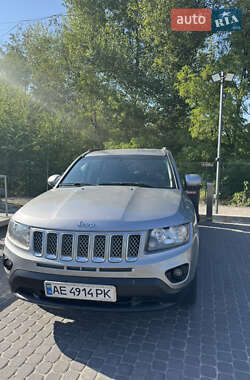 Внедорожник / Кроссовер Jeep Compass 2015 в Каменском