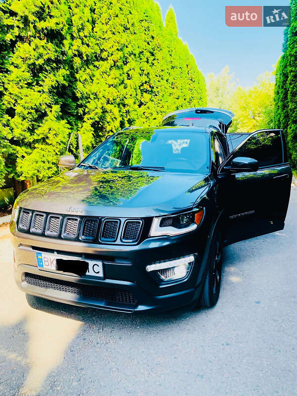 Позашляховик / Кросовер Jeep Compass 2020 в Рівному