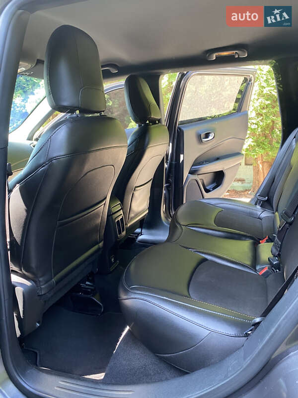Внедорожник / Кроссовер Jeep Compass 2020 в Ровно