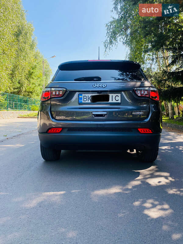 Позашляховик / Кросовер Jeep Compass 2020 в Рівному