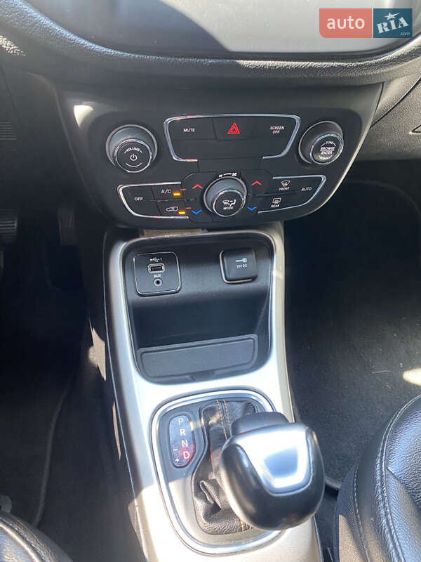 Позашляховик / Кросовер Jeep Compass 2020 в Рівному