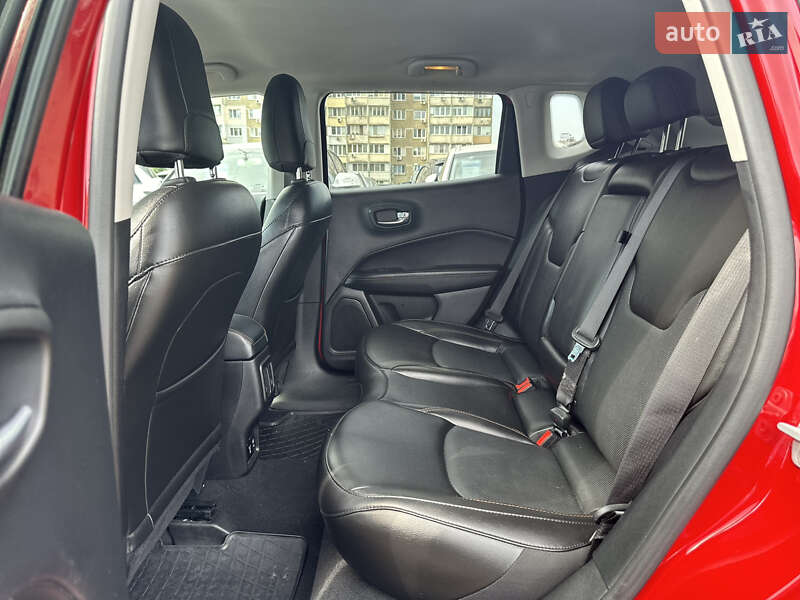 Внедорожник / Кроссовер Jeep Compass 2020 в Киеве