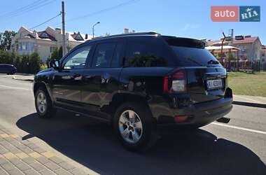 Внедорожник / Кроссовер Jeep Compass 2015 в 
