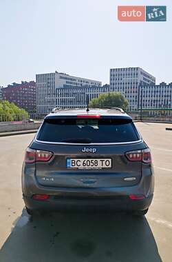 Внедорожник / Кроссовер Jeep Compass 2018 в 