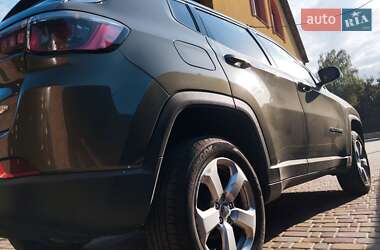 Внедорожник / Кроссовер Jeep Compass 2017 в 