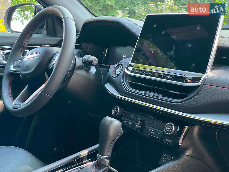 Позашляховик / Кросовер Jeep Compass 2023 в Києві фото 40 Позашляховик / Кросовер Jeep Compass 2023 в Києві