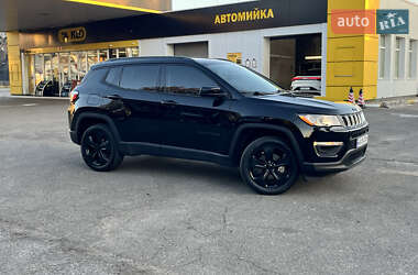 Внедорожник / Кроссовер Jeep Compass 2020 в 