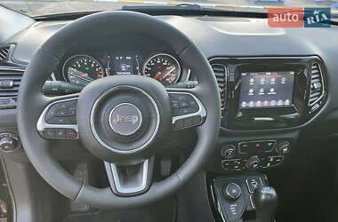 Внедорожник / Кроссовер Jeep Compass 2020 в 