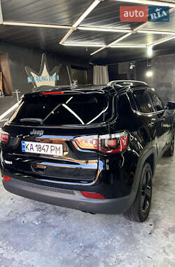 Внедорожник / Кроссовер Jeep Compass 2020 в 