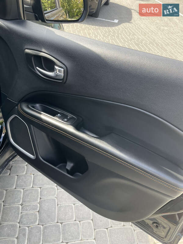 Позашляховик / Кросовер Jeep Compass 2019 в Харкові фото 13 Позашляховик / Кросовер Jeep Compass 2019 в Харкові