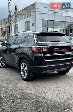 Внедорожник / Кроссовер Jeep Compass 2017 в 