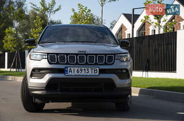 Внедорожник / Кроссовер Jeep Compass 2022 в 