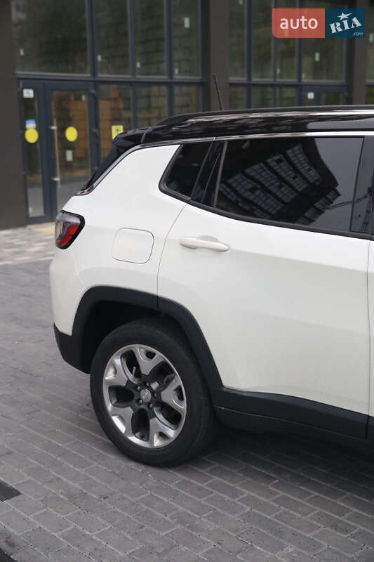 Внедорожник / Кроссовер Jeep Compass 2017 в Кременчуге