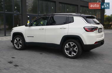 Внедорожник / Кроссовер Jeep Compass 2017 в 