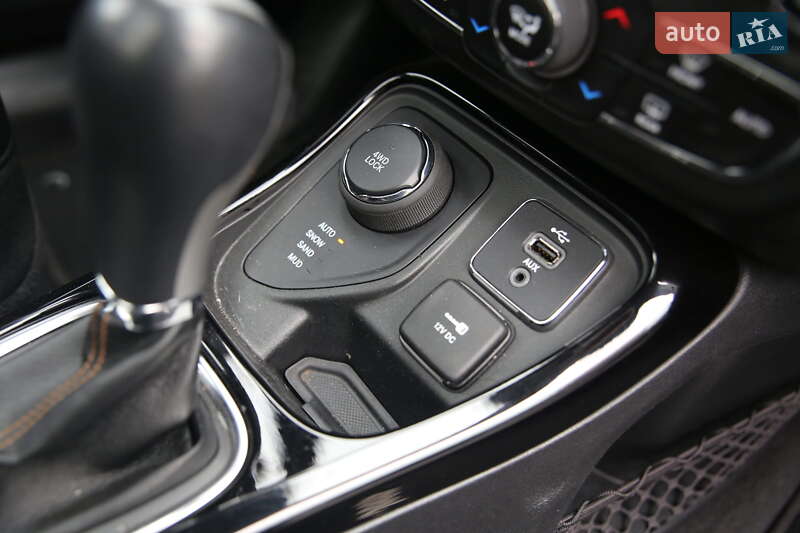 Внедорожник / Кроссовер Jeep Compass 2017 в Кременчуге