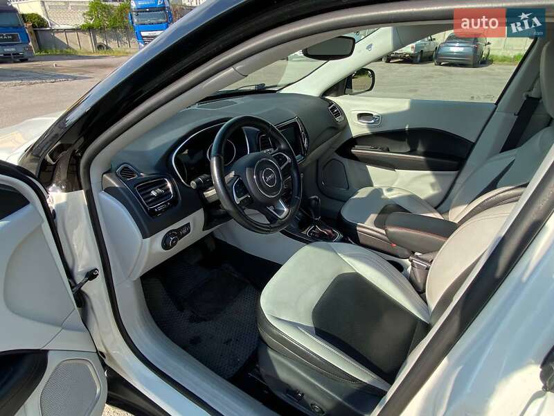 Внедорожник / Кроссовер Jeep Compass 2018 в Кременчуге фото 16 Внедорожник / Кроссовер Jeep Compass 2018 в Кременчуге