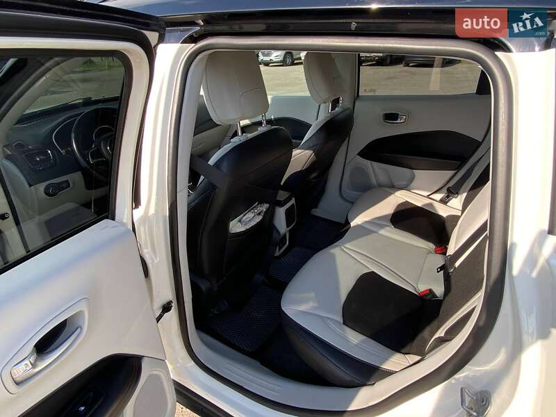 Внедорожник / Кроссовер Jeep Compass 2018 в Кременчуге фото 17 Внедорожник / Кроссовер Jeep Compass 2018 в Кременчуге