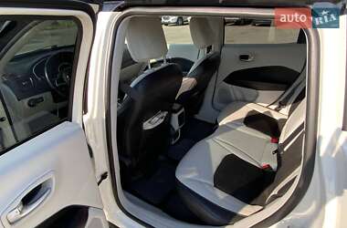 Внедорожник / Кроссовер Jeep Compass 2018 в 