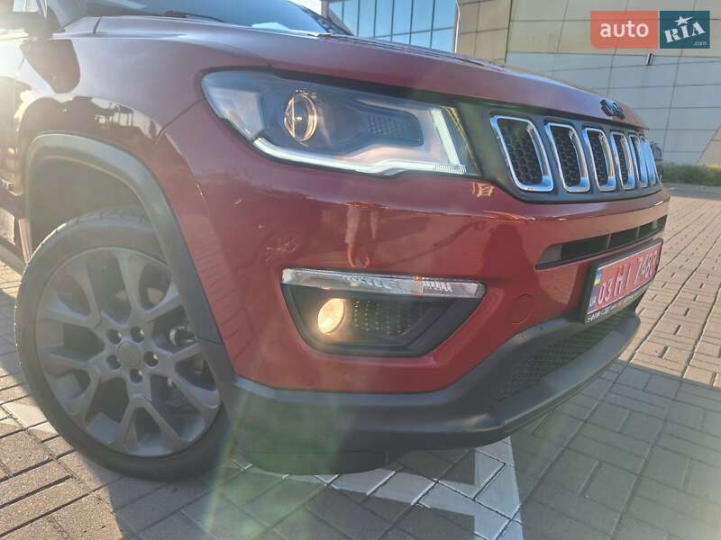 Внедорожник / Кроссовер Jeep Compass 2020 в Киеве