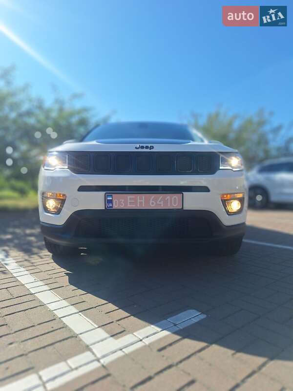 Внедорожник / Кроссовер Jeep Compass 2018 в Киеве