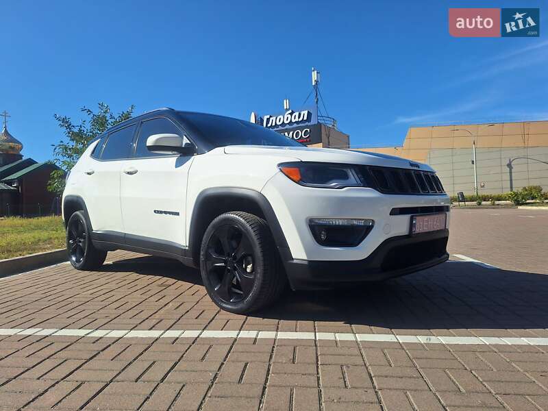 Внедорожник / Кроссовер Jeep Compass 2018 в Киеве