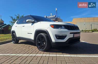Внедорожник / Кроссовер Jeep Compass 2018 в 