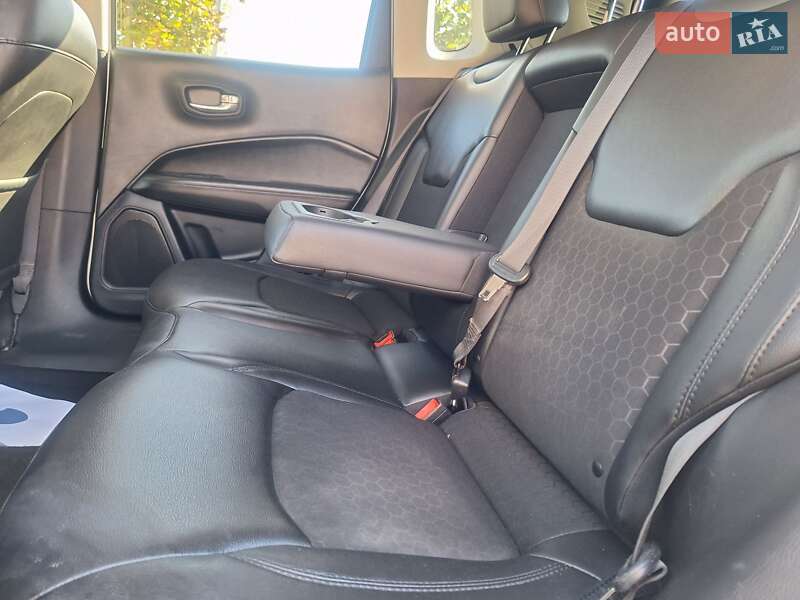 Внедорожник / Кроссовер Jeep Compass 2018 в Киеве