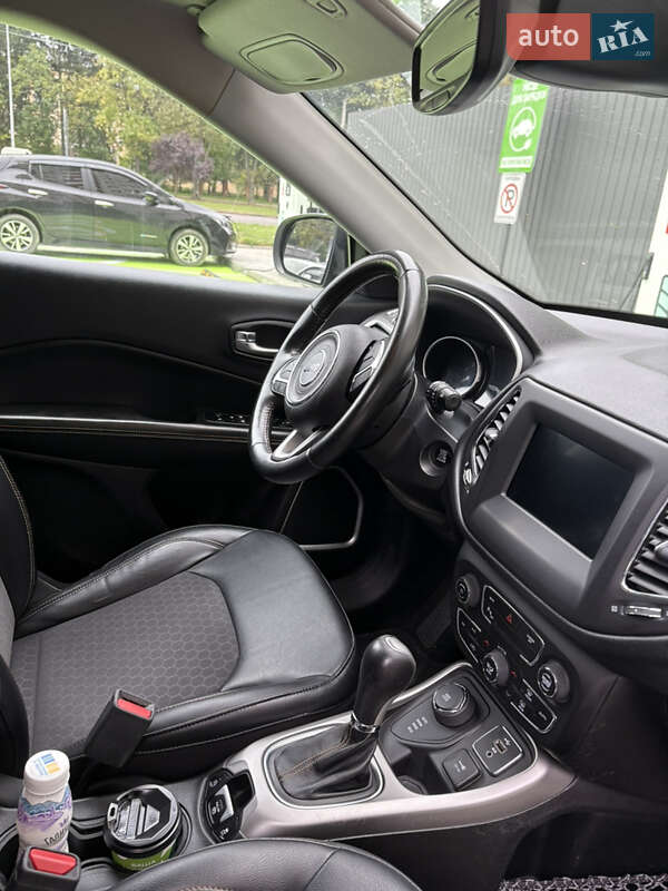 Внедорожник / Кроссовер Jeep Compass 2017 в Львове