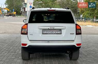 Внедорожник / Кроссовер Jeep Compass 2013 в 