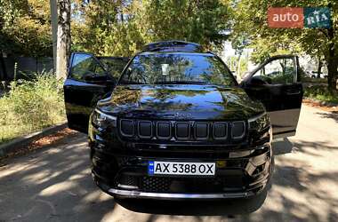 Внедорожник / Кроссовер Jeep Compass 2022 в 