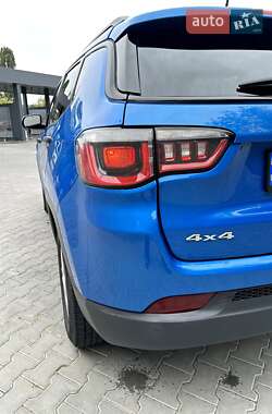 Внедорожник / Кроссовер Jeep Compass 2017 в 