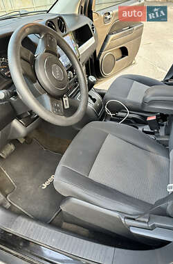 Внедорожник / Кроссовер Jeep Compass 2015 в 