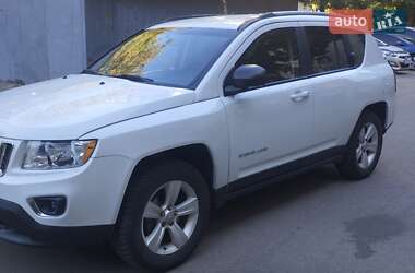 Внедорожник / Кроссовер Jeep Compass 2015 в 