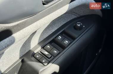 Внедорожник / Кроссовер Jeep Compass 2022 в 