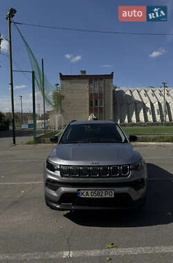 Внедорожник / Кроссовер Jeep Compass 2022 в 