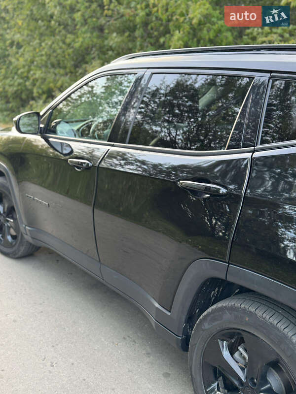 Внедорожник / Кроссовер Jeep Compass 2018 в Дубно