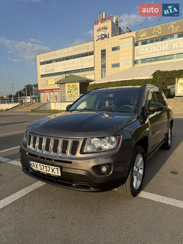 Внедорожник / Кроссовер Jeep Compass 2015 в Харькове