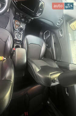 Внедорожник / Кроссовер Jeep Compass 2019 в 