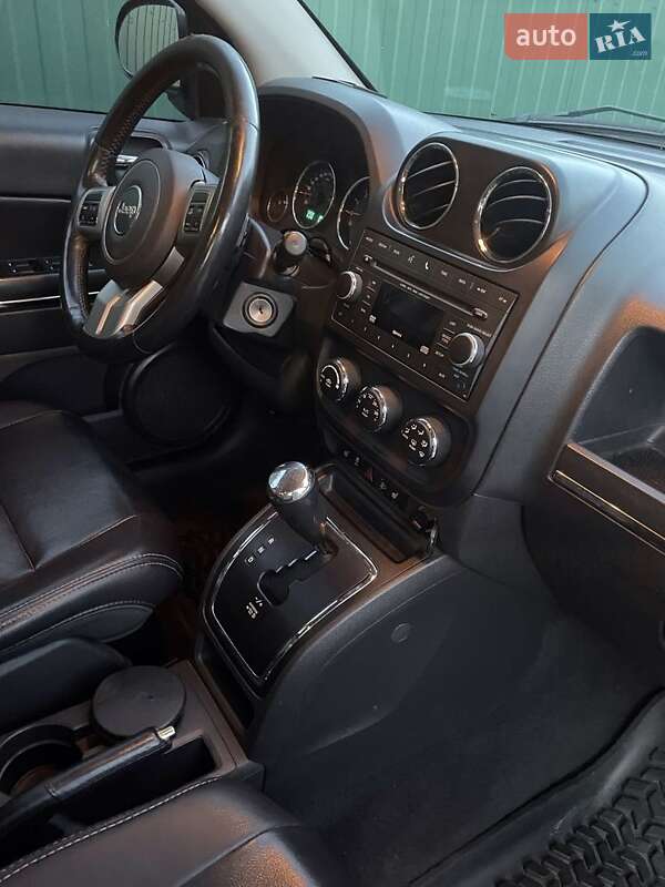Внедорожник / Кроссовер Jeep Compass 2011 в Золотоноше