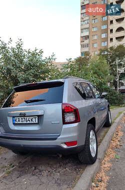 Внедорожник / Кроссовер Jeep Compass 2016 в 