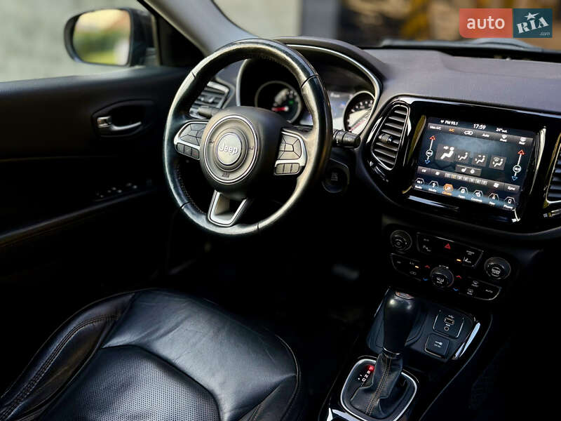 Внедорожник / Кроссовер Jeep Compass 2018 в Харькове