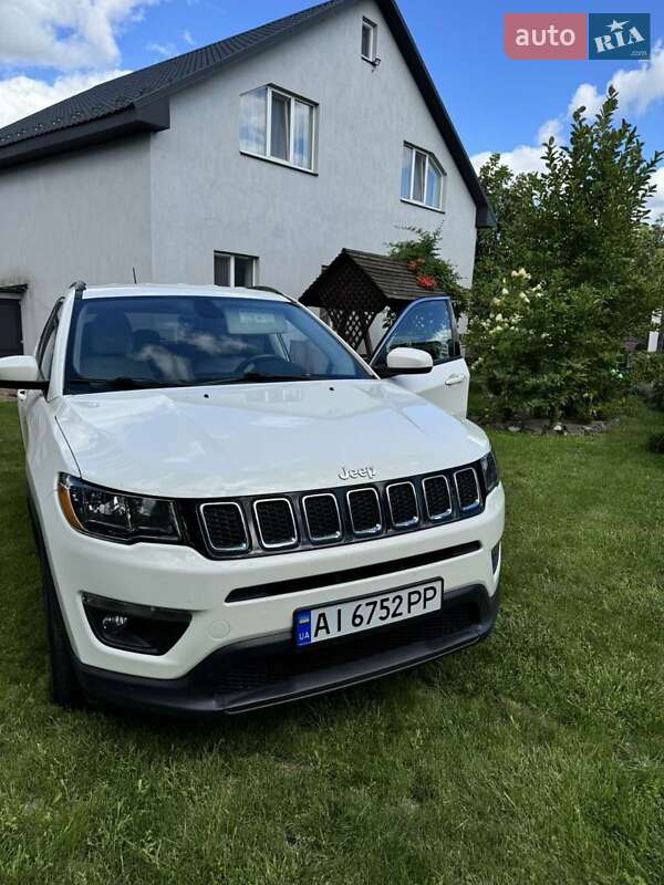 Внедорожник / Кроссовер Jeep Compass 2017 в 